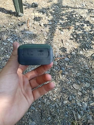 9s: S-Q (SQ9D) Tetra/UHF tipli peşəkar rabitə cihazı - Korpus: hərbi — 2