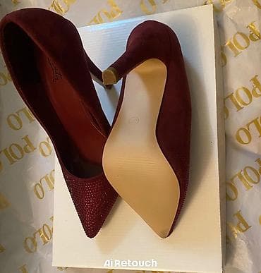 tufli: Qiymət 10 manatdır - Brend: Laboatin - Ayaqqabı Tipi: Stiletto - — 2