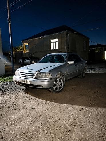 10 lt 663: Satılır əla vəziyyətdədir Real alıcıya Endirim olunacağı yani super — 2