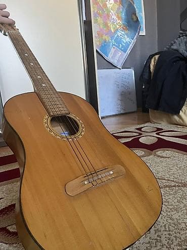 Klassik akustik gitara - Korpus: tam ağacdan hazırlanmış, təbii lak lalafo.az -da Klassik akustik gitara - Korpus: tam ağacdan hazırlanmış, təbii lak