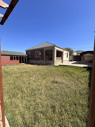 ev: Binəqədi qəs. 4 otaqlı, 130 kv. m, Yeni təmirli — 1