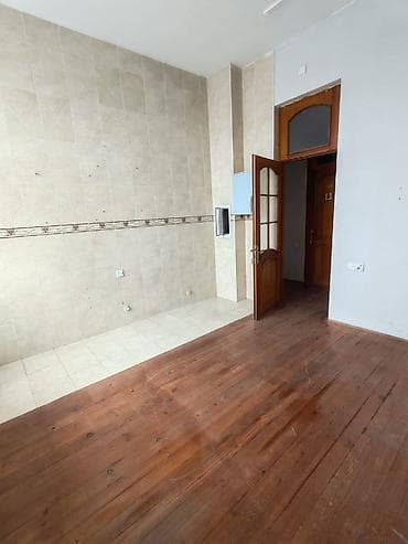 kiraye ev zabratda: Neftciler m/s 5 deqiqelik mesafede 6 mertebeli binanin 3-4 cü — 5