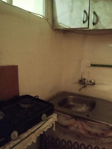 heyet evi baki: Kirayə verilir: sadə, mebel və texnika ilə təmin olunmuş kiçik ev/otaq — 6