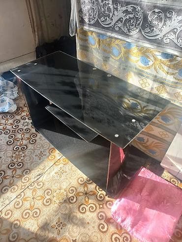 televizor alti: Düz TV altlığı, Polkalı, Şüşəli — 2