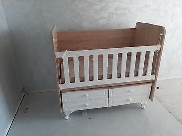 Oğlan və qız üçün, İşlənmiş, Dördbucaq, Beşik, Dəstsiz, Matras ilə, Yellənmə mexanizm ilə