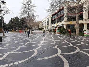 kirayə ev ayliq: Sahil işəri şəhər metrosunun yaxınlığında(Torqovuda) 4 mertebəli — 23