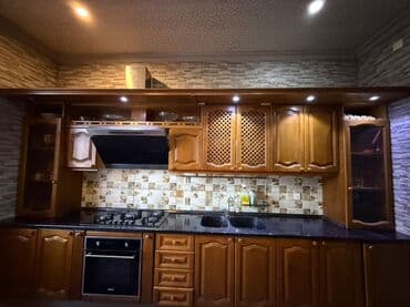 Mətbəx mebeli dəsti - Klassik üslubda, təbii ağac teksturasına malik