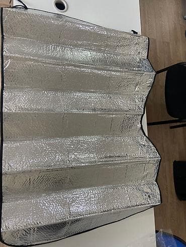 Ehtiyat hissələri: Günlük. Qırmızı və gümüşü rənglərdə, iki tərəfli avtomobil — 2