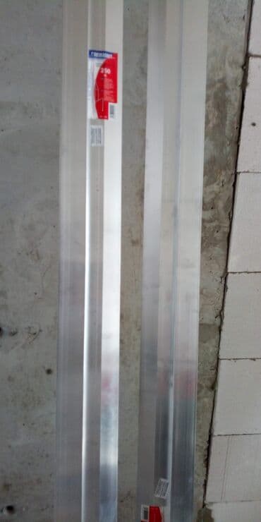 Divar kağızları, oboy: Sənaye suvaq maşını "Mixxmann S7" modeli ilə təqdim olunur. Bu maşın — 3