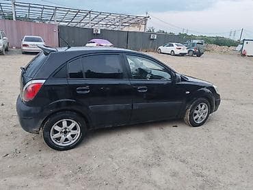 salam avto: Kia Rio: 1.5 l | 2006 il Hetçbek — 3