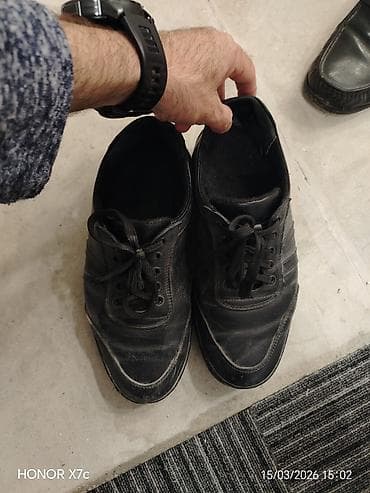 Qara rəngdə kişi ayaqqabısı - Model: klassik bağlamalı (şnurla) -