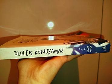 kitab satisi: Ikinci əl ama heç oxunmamış kitablar ikisi roman biri şeir kitabi) — 1