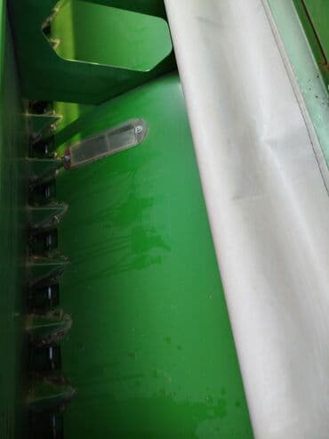 Информатика: Yaşıl rəngli kənd təsərrüfatı səpinqi maşını (taxıl/yonca/çəmən toxumu — 2