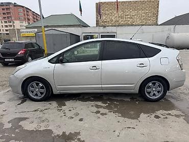 khazar masin: Toyota Prius: 1.5 l | 2007 il Hetçbek — 3