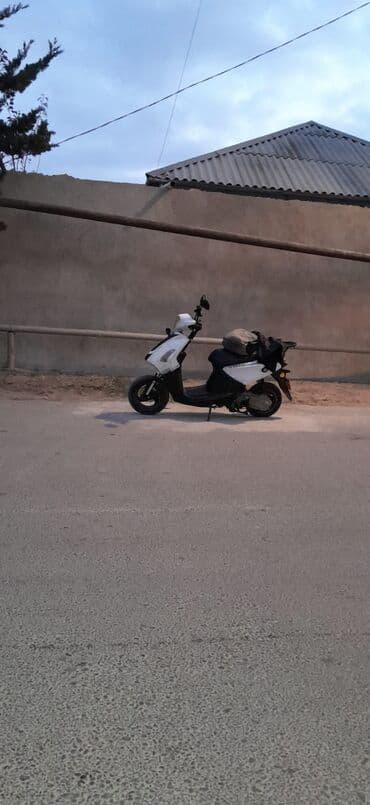 купить мопед в кредит: Ağ rəngli şəhər skuterı real alıcıya endirim olacaq bir iki xırda para — 3