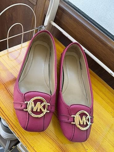 xanimlar: Michael Kors qadın baletkaları - Model: MK loqolu baletka (klassik — 1