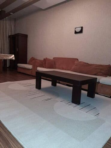 kirayə əcəmi: Memar Əcəmi metro stansiyası yaxınlığında, McDonald's-ın yanında — 16