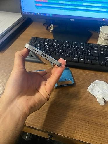 Техника и электроника: Telefon ideal vəziyyətdədir. Problemsiz. Dəyişən detalı yoxdur. Aktiv — 5