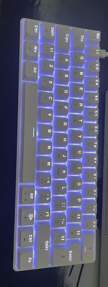 honor magic 8: Red Switch 60% klaviatura 2-3 ay səliqəli vəziyyətdə işlənib.15 Günden — 5
