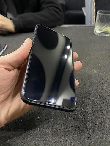 xiomi note 11: IPhone 11, 64 GB, Qara, Face ID — 4