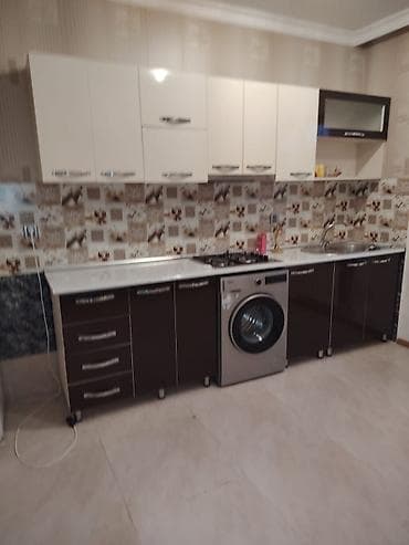 işlenmiş metbext mebelleri: Mətbəx mebeli dəsti - Üst və alt modullar: İki rəngli (ağ və tünd — 2