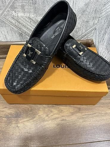 Ayaqqabılar: 150 manata alınıb 80 manata satılır .Az işlənmişdi Louis Vuitton kişi — 2