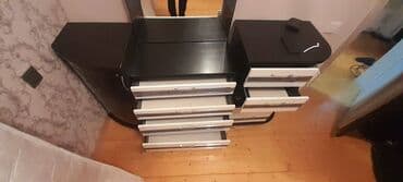 hamam şkaflari: İşlənmiş məbəl Şkaf ölçüsü 240x210x70 Kamot ölçüsü 145x45x115 Tumba — 2