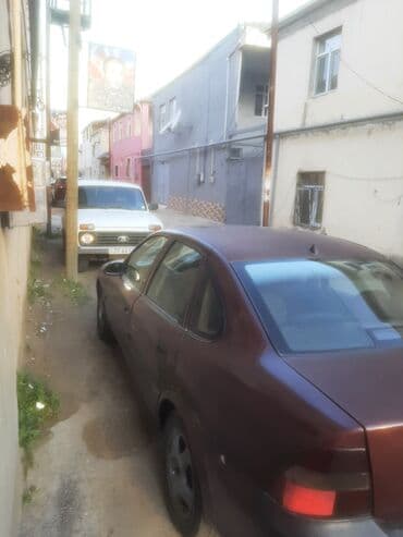 ремонт опель: Opel Vectra: 1.6 l | 1997 il 2 km Sedan — 3