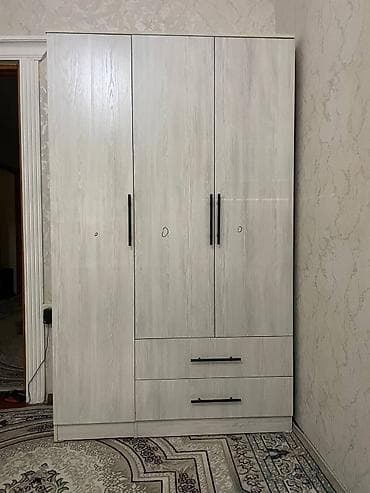 qedimi skaf: 3 qapılı, Güzgülü, Ağ, Digər material, Açılan, Düz dolab — 3