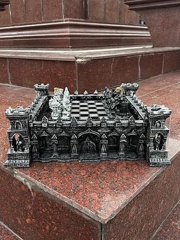 Şahmat Sahmat Çeşid çoxdu. Çatdırılma edilir. Dəst şəklində satılır