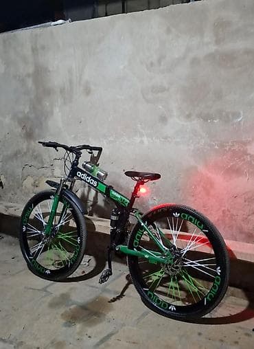 velosiped: Teze Alinib Adidas modeli ortadan qatlanir ölcü 29luq 1aydi alinib az — 4