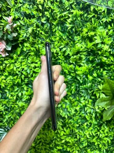 samsung 71: IPhone 11 Pro, Matte Midnight Green, Face ID — 4