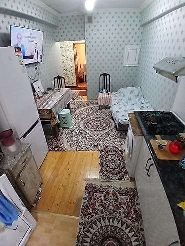 rengli metbex mebelleri: Mətbəx mebeli və texnika dəsti - Uzun tezgah və çoxsaylı alt — 3