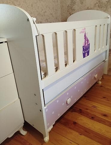 islenmis matras: Uşaq çarpayısı satılır. Ağ rəngli, zərif və səliqəli dizayna malik — 1