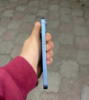 iphone 5 's: IPhone 13, Голубой, Face ID — 4