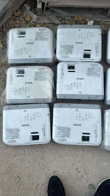 zoom kamera: İşlənmiş Proyektor Epson, Pulsuz çatdırılma, Rayonlara çatdırılma, Ünvandan götürmə — 13