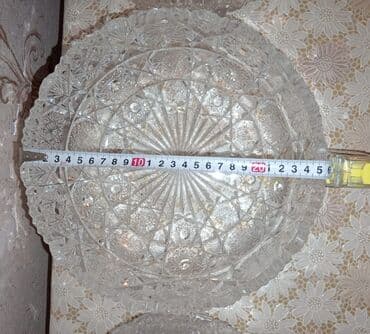 meyvə yeşikləri: Xrustal dəst qablar qiyməti dəyərindən çox ucuz 3 ədədi 25 manat. Altı — 3