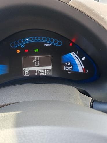 gubre satisi: Nissan Leaf: 0.1 l | 2011 il Hetçbek — 5