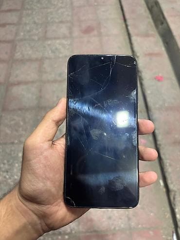 Мобильные телефоны и аксессуары: Redmi 9T seriyalı smartfon Ekranda çatlar var işləkdir başqa heç bir — 2
