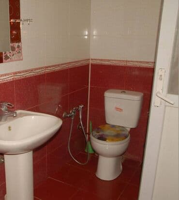 neftciler rustemov kiraye evler: Nizami rayonu,Neftçilər metrosu çıxışında,12 mərtəbənin,6-cı — 6