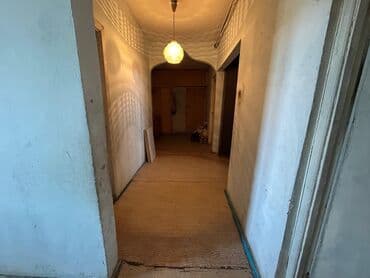 bakida ucuz satiliq evler: Bakı, Binəqədi qəs., 5 otaqlı, Köhnə tikili, m. Avtovağzal, 110 kv. m — 5