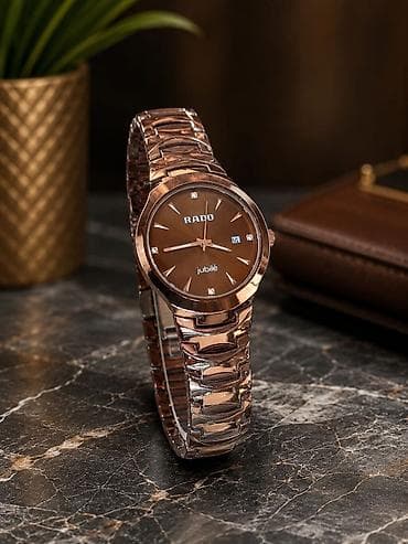 orient qol saat: Universal Rado saatı — 2