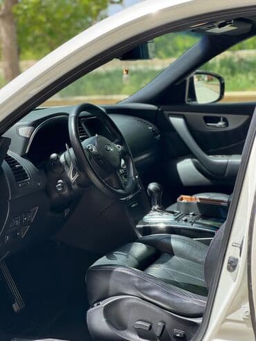 disk təkər type 0 per page 40: Infiniti QX70: 3.7 l | 2015 il 118353 km Krossover — 8