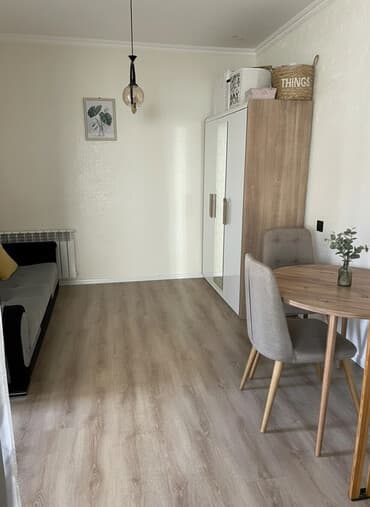 zığda evler: Bakı, Studiya, Köhnə tikili, m. Sahil, 33 kv. m — 2