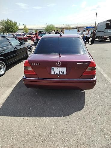 priora diskleri: Mercedes-Benz C-Class: 2.2 l | 1995 il Sedan — 4