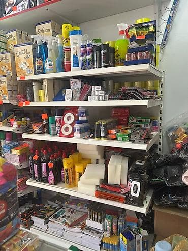 Salam Eni 60 sm Hündürlük 1.40 Somcelik vitrinlər Satilir Bilen bilir