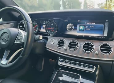 s class yan guzgu: Mercedes-Benz 2019, 2019 il, Orijinal — 2