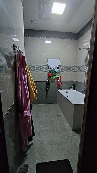 Qarajlar: 6 otaqlı, 360 kv. m, Yeni təmirli — 5