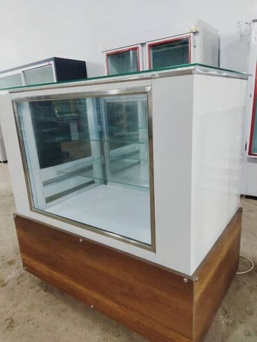 Vitrin tipli soyuducu (şüşəli) - İki səviyyəli şüşə rəf: məhsulların