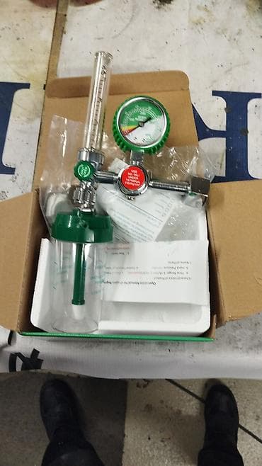 bor: Məhsul: Oksigen balonu üçün reduktor və nəmləndirici dəst Təsvir: - — 2